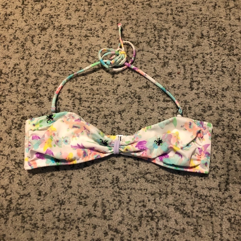 Victoria’s Secret Floral Tie-Dye Bikini Top Size Small